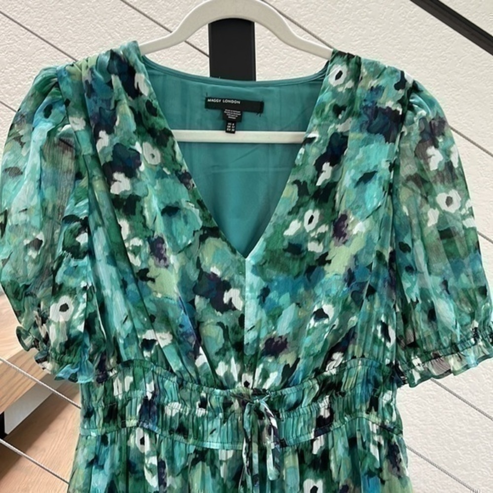Maggy London green dress - Picture 2 of 8